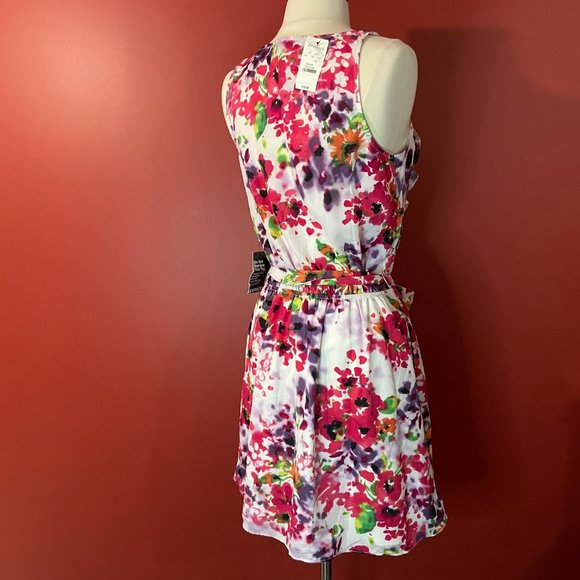 Express Women's Floral Sleeveless dress - Size Medium - NWT - Picture 3 of 4